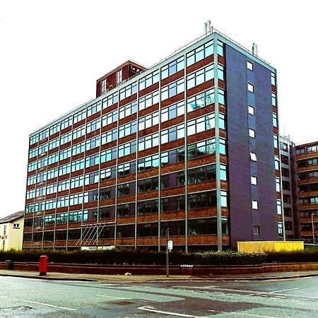 Modern One Bedroom Apartment Near Old Trafford Stadium Manchester Exterior photo
